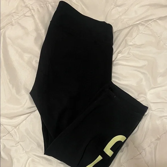 Tommy Hilfiger Black and Yellow Leggings size medium - Picture 6 of 6